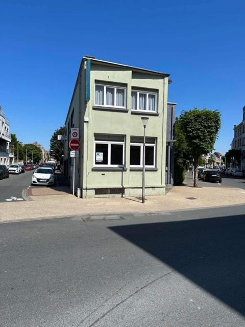 Hote De La Plage Dunkirk Exterior foto